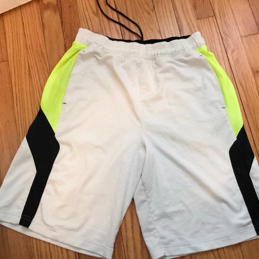 Need armour basketball shorts.